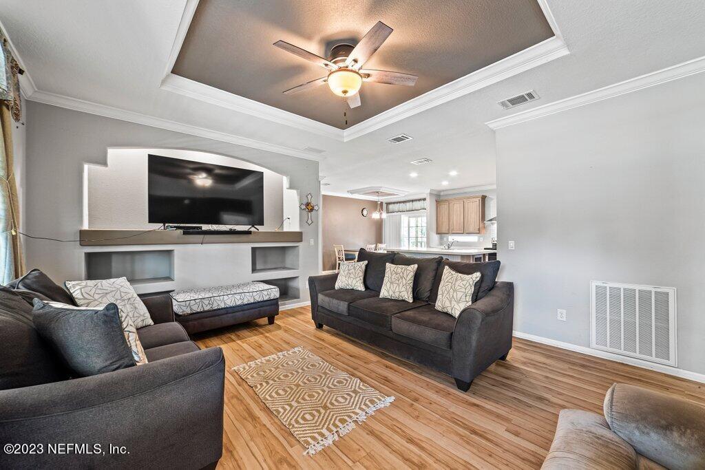 247 Bird Road Jacksonville, FL 32218 - Photo 5 of 42 Living Room