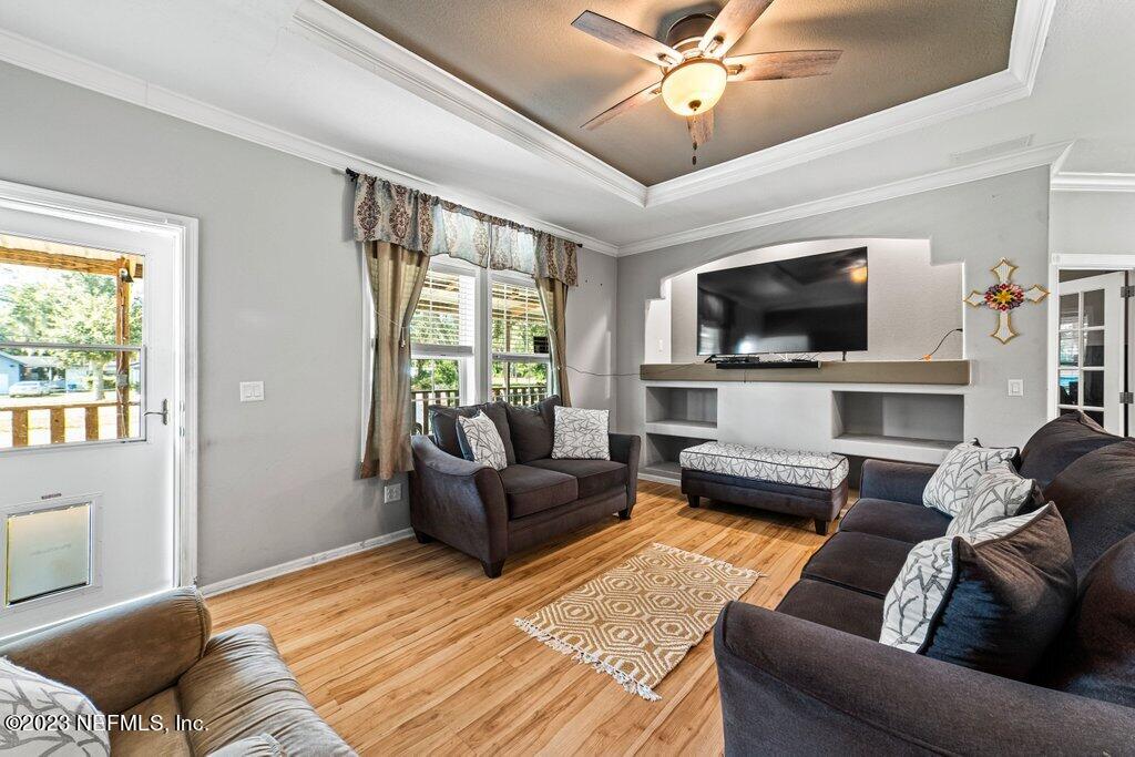 247 Bird Road Jacksonville, FL 32218 - Photo 7 of 42 Living Room 3