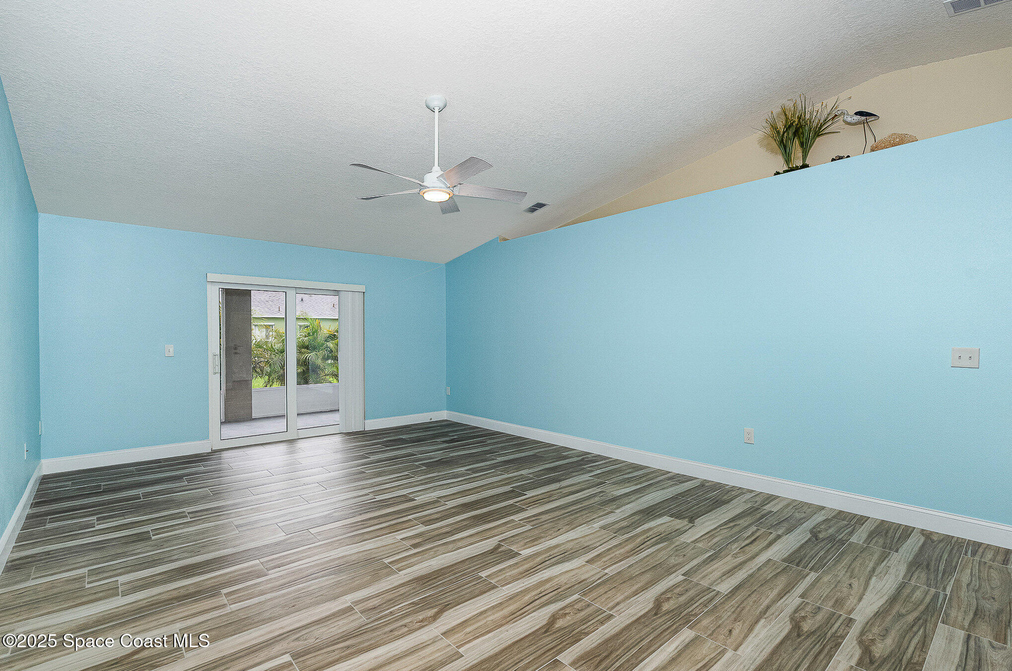 2111 Spring Creek Circle Palm Bay, FL 32905 - Photo 5 of 32 Nice Open Area