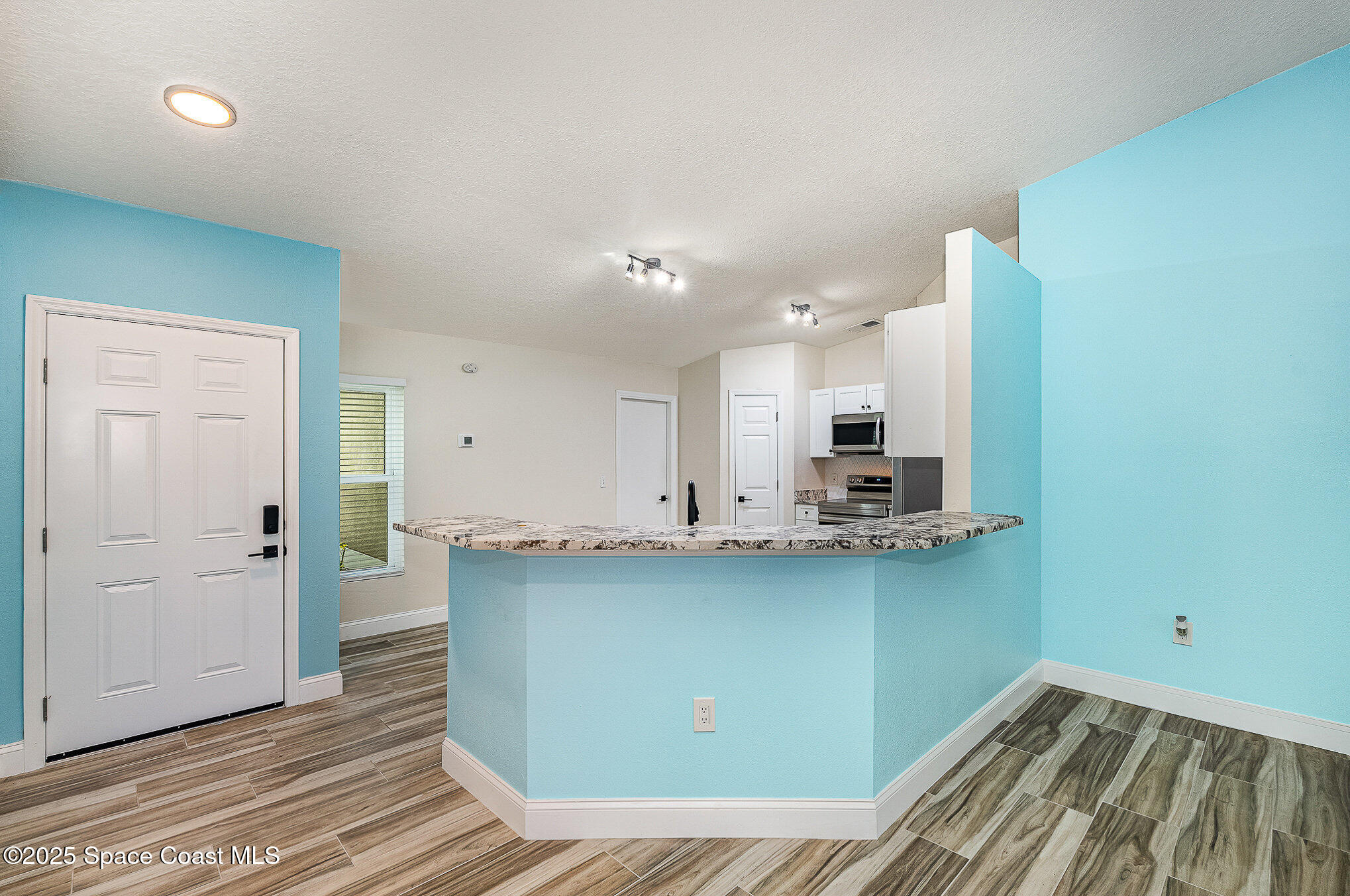 2111 Spring Creek Circle Palm Bay, FL 32905 - Photo 8 of 32 Kitchen