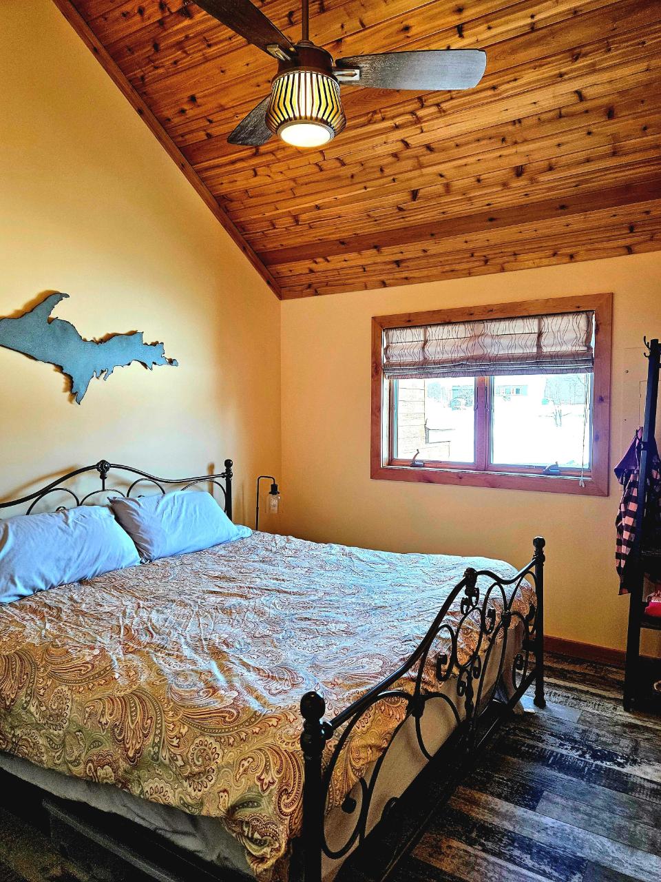 215 Indianhead Road, Unit 2420 Wakefield, MI 49968 - Photo 16 of 34 Gallery Image 16