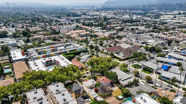 an aerial view of multiple house