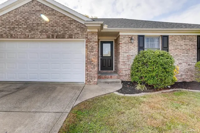 $1,500 | 4133 Trinity Drive, Newburgh, IN 47630