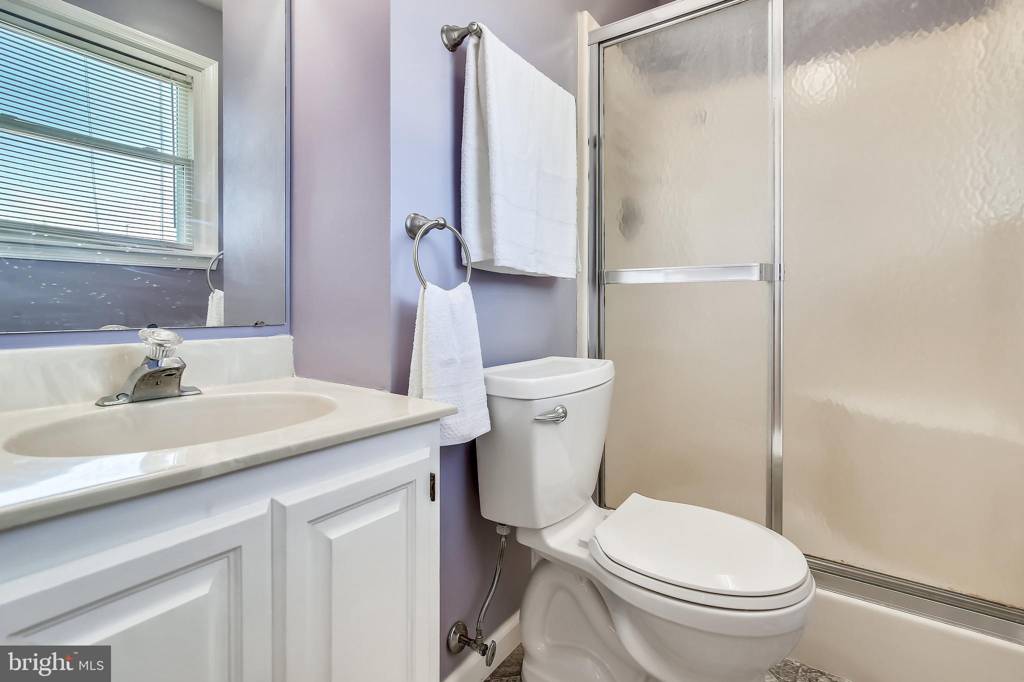 8 Centerside Road Mount Airy, MD 21771 - Photo 13 of 29 Master bath