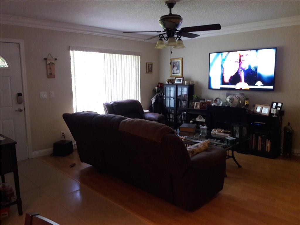 9265 Southwest 61st Way, Unit C Boca Raton, FL 33428 - Photo 5 of 25 Photo 5