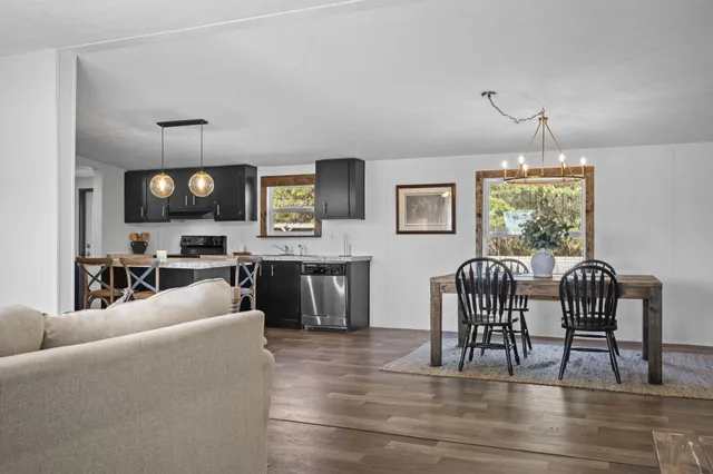 $308,000 | 232 Palace Drive, Cross, SC 29436