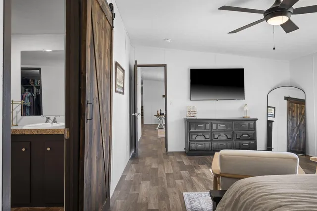 $308,000 | 232 Palace Drive, Cross, SC 29436