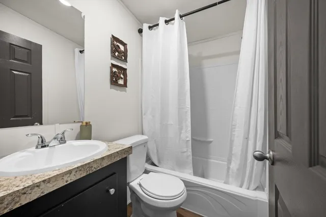 $308,000 | 232 Palace Drive, Cross, SC 29436