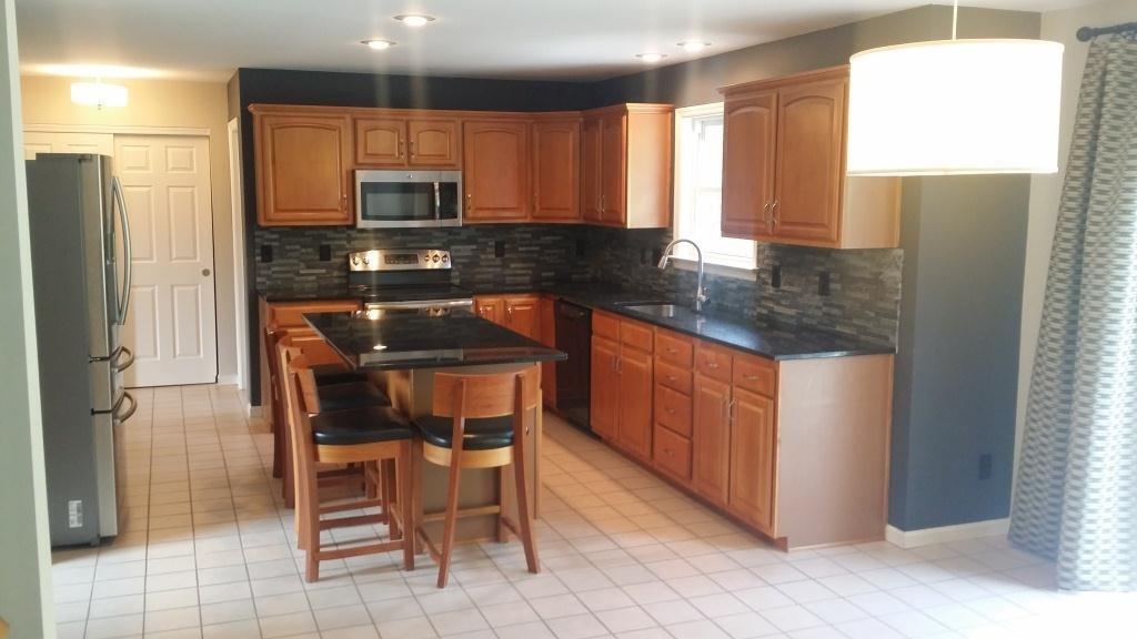 4609 Hampton Pointe Drive Cincinnati, OH 45248 - Photo 2 of 10