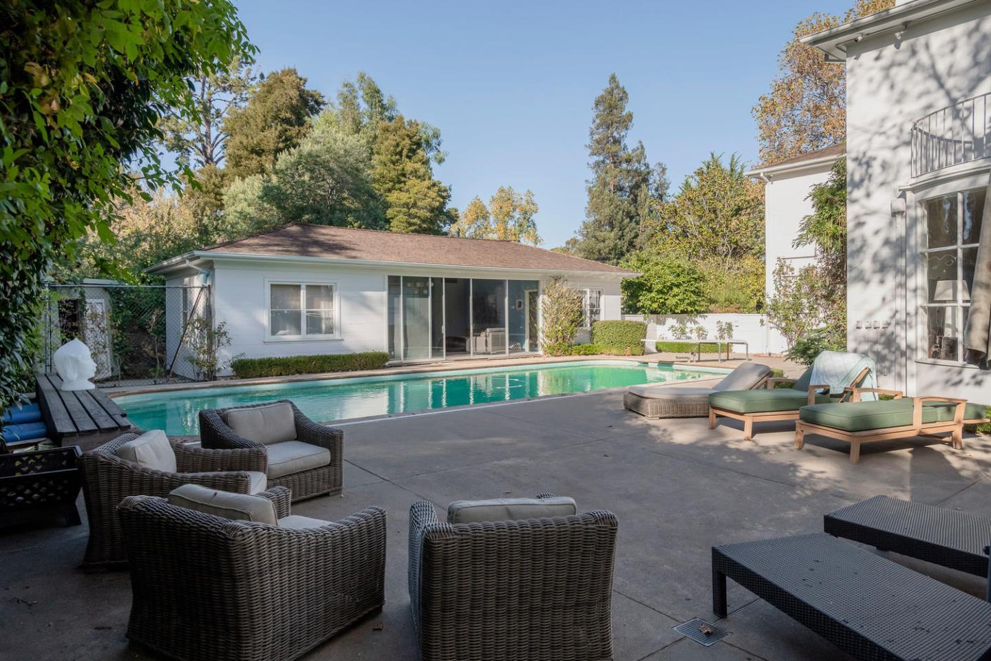 405 Chapin Lane Burlingame, CA 94010 - Photo 14 of 18 a view of a house with a patio
