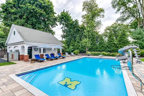 $2,200,000 | 904 Plymouth Avenue Southeast, Grand Rapids, MI 49506