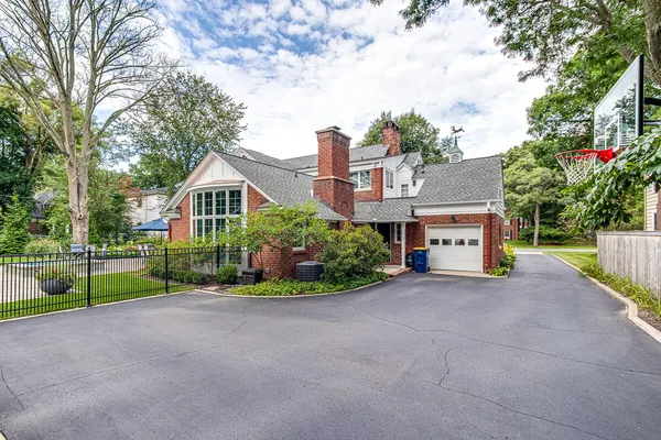 $2,200,000 | 904 Plymouth Avenue Southeast, Grand Rapids, MI 49506