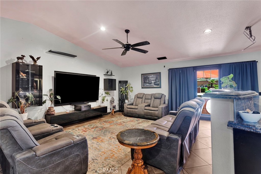 13863 Pamlico Road Apple Valley, CA 92307 - Photo 12 of 75 Gallery Image 12