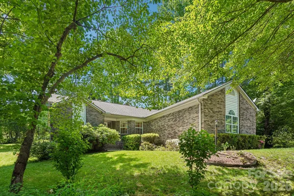 $425,000 | 7 St Andrews Drive, Etowah, NC 28729