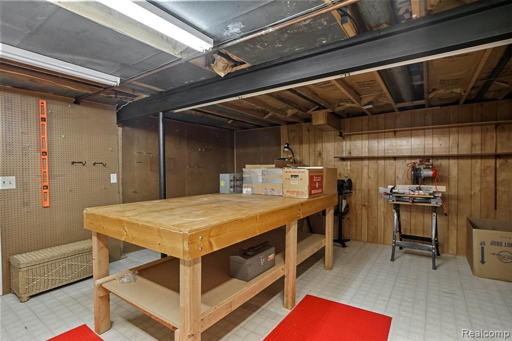 589 Tennyson Rochester Hills, MI 48307 - Photo 21 of 31