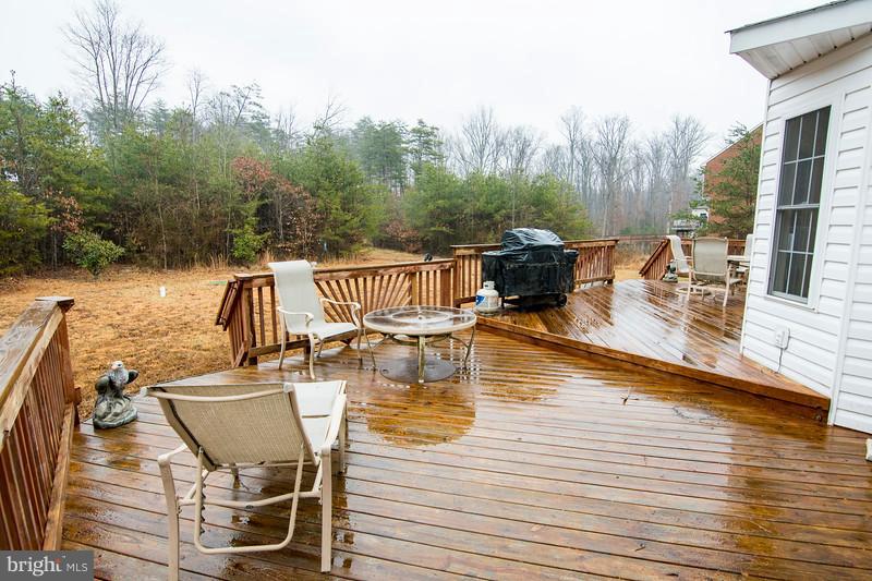 13635 Van Doren Road Manassas, VA 20112 - Photo 22 of 24 Exterior (Rear)