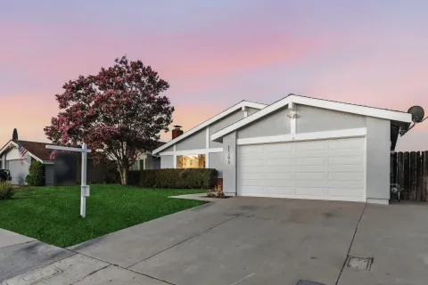 $1,199,999 | 11293 Linares Street, San Diego, CA 92129