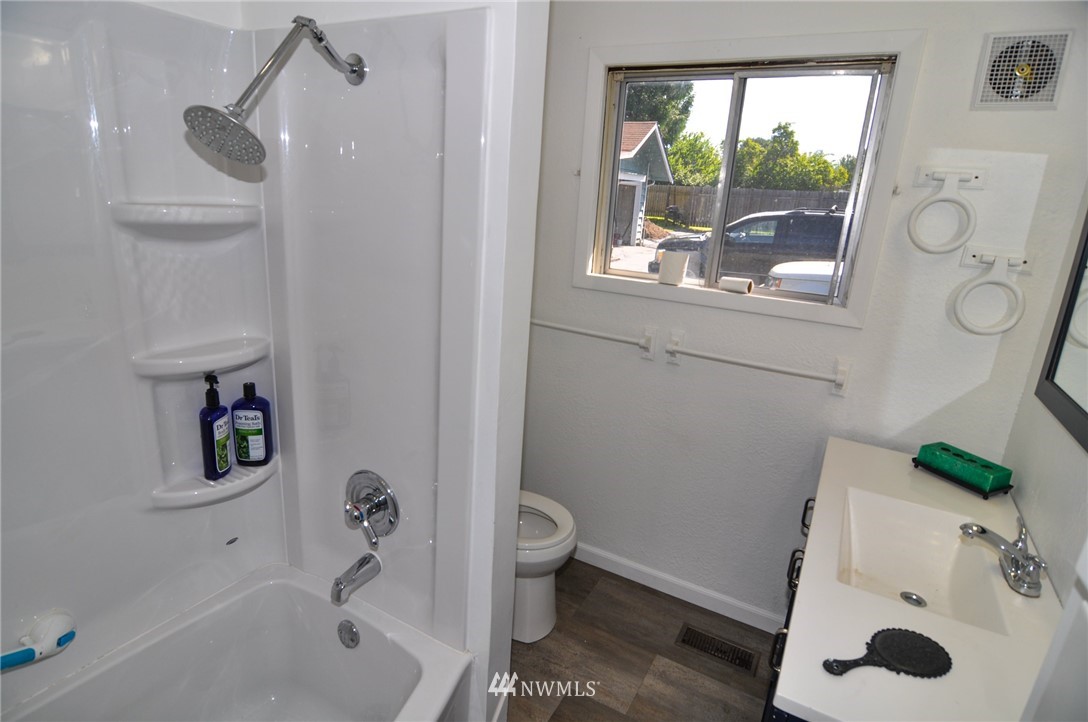 1616 Bayon Road Bellingham, WA 98225 - Photo 13 of 39