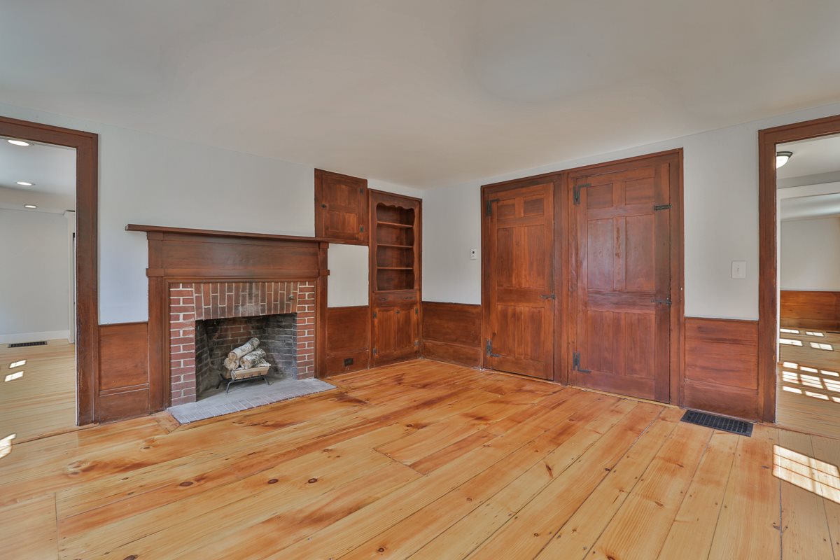 77 N Road Kingston, NH 03848 - Photo 14 of 36