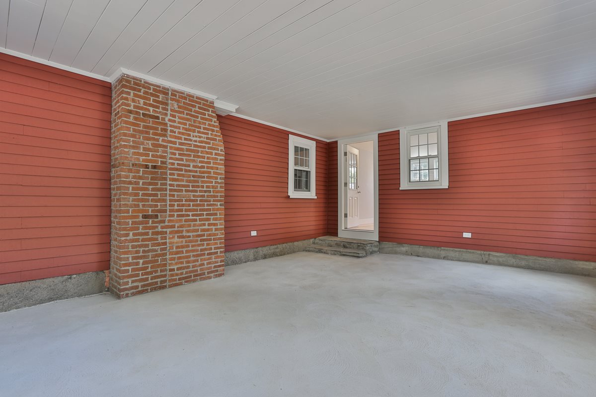 77 N Road Kingston, NH 03848 - Photo 24 of 36