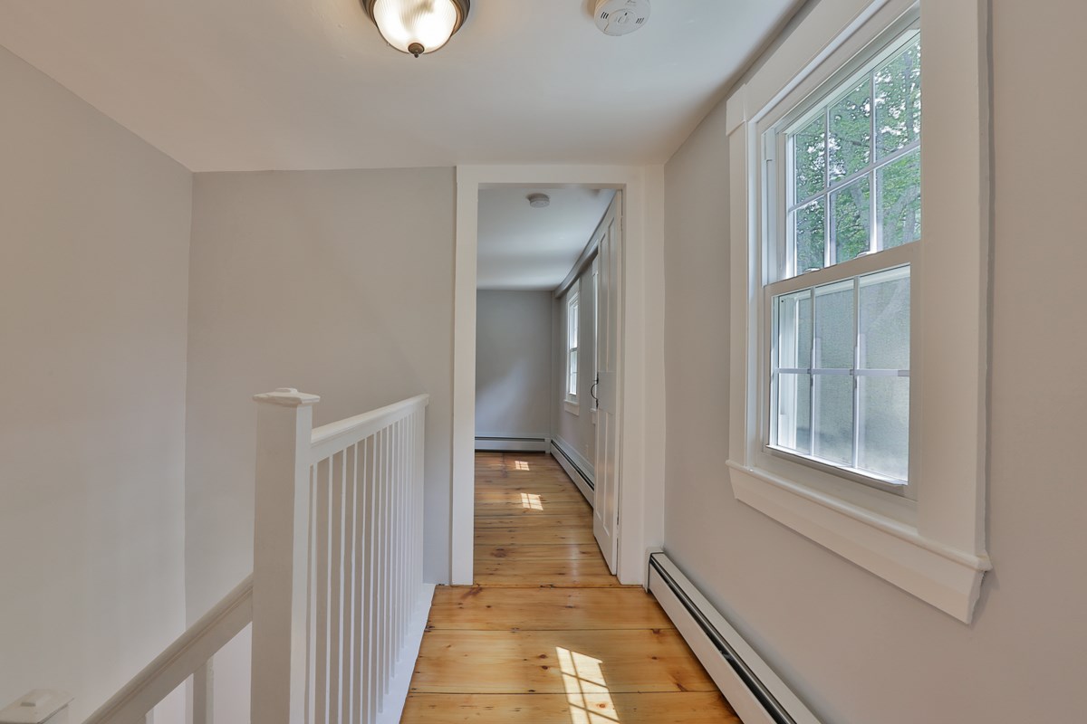 77 N Road Kingston, NH 03848 - Photo 26 of 36
