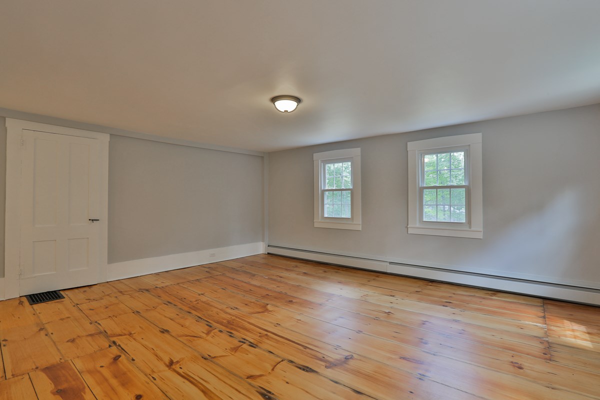77 N Road Kingston, NH 03848 - Photo 32 of 36