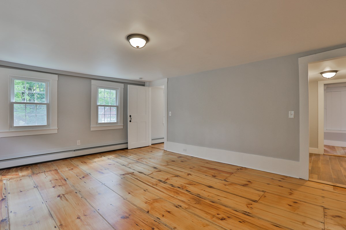 77 N Road Kingston, NH 03848 - Photo 33 of 36