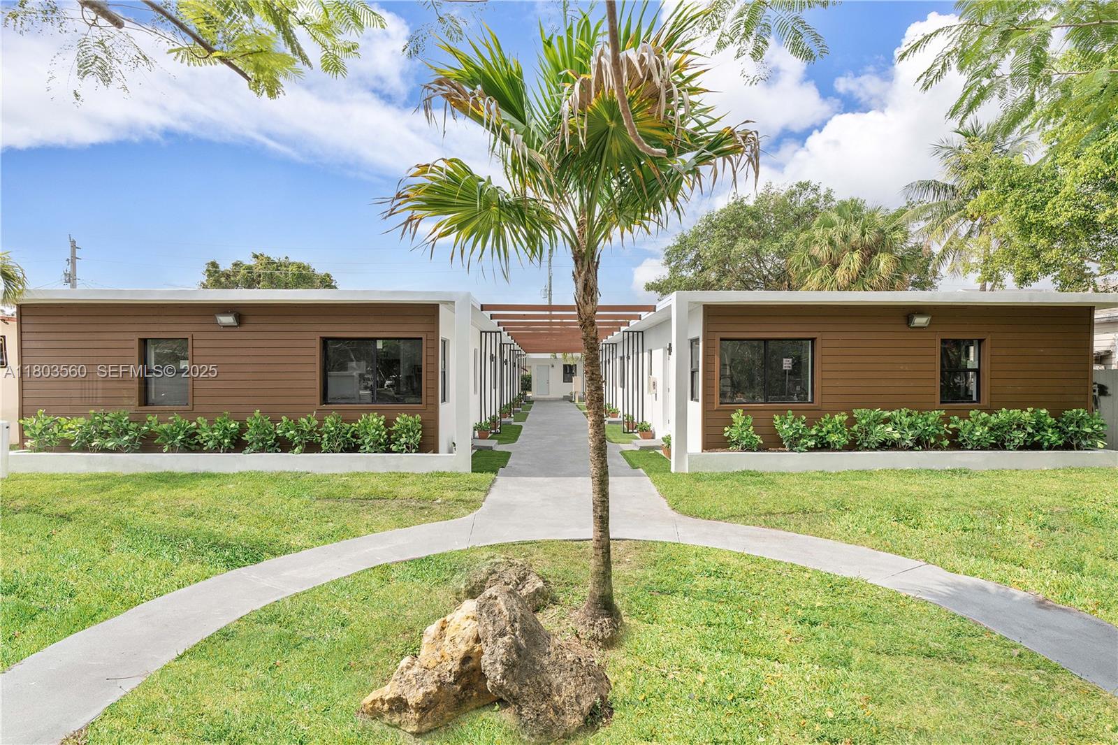 1946 Pierce St Unit 8  