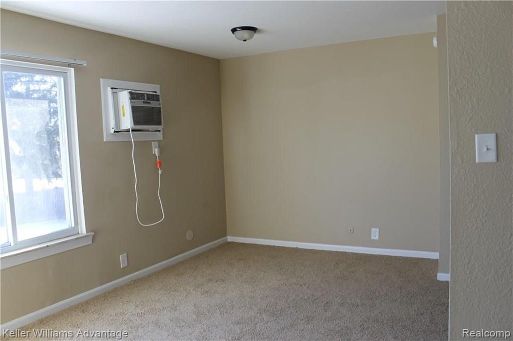 1551 Inkster Road, Unit 13 Inkster, MI 48141 - Photo 6 of 9
