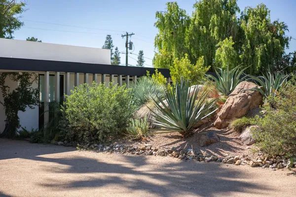 $10,800 | 5311 East Mitchell Drive, Phoenix, AZ 85018