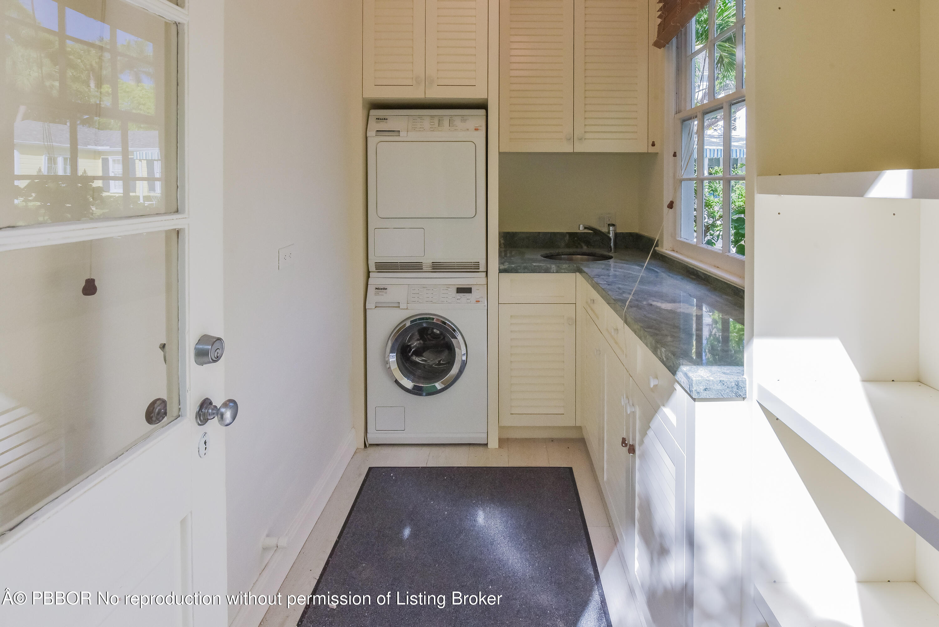 250 Algoma Road Palm Beach, FL 33480 - Photo 36 of 60 250 Algoma Rd Palm Beach FL-print-040-01