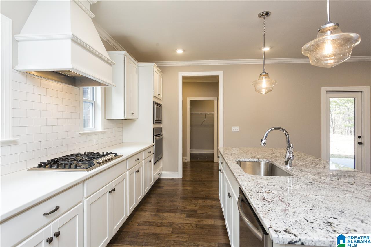 2684 Altadena Ridge Circle Birmingham, AL 35243 - Photo 9 of 35