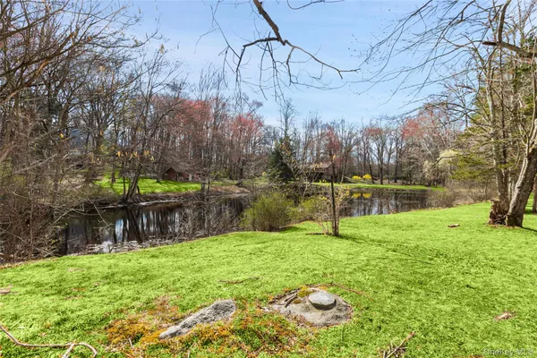 $729,000 | 110 Cross Pond Road, Pound Ridge, NY 10576