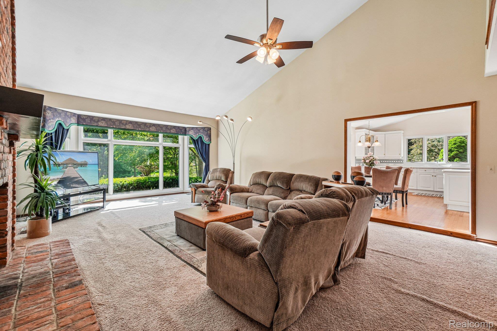 4523 Rivers Edge Drive Troy, MI 48098 - Photo 8 of 66 8-web-or-mls-Rivers Edge Dr-S0306-008.jpg