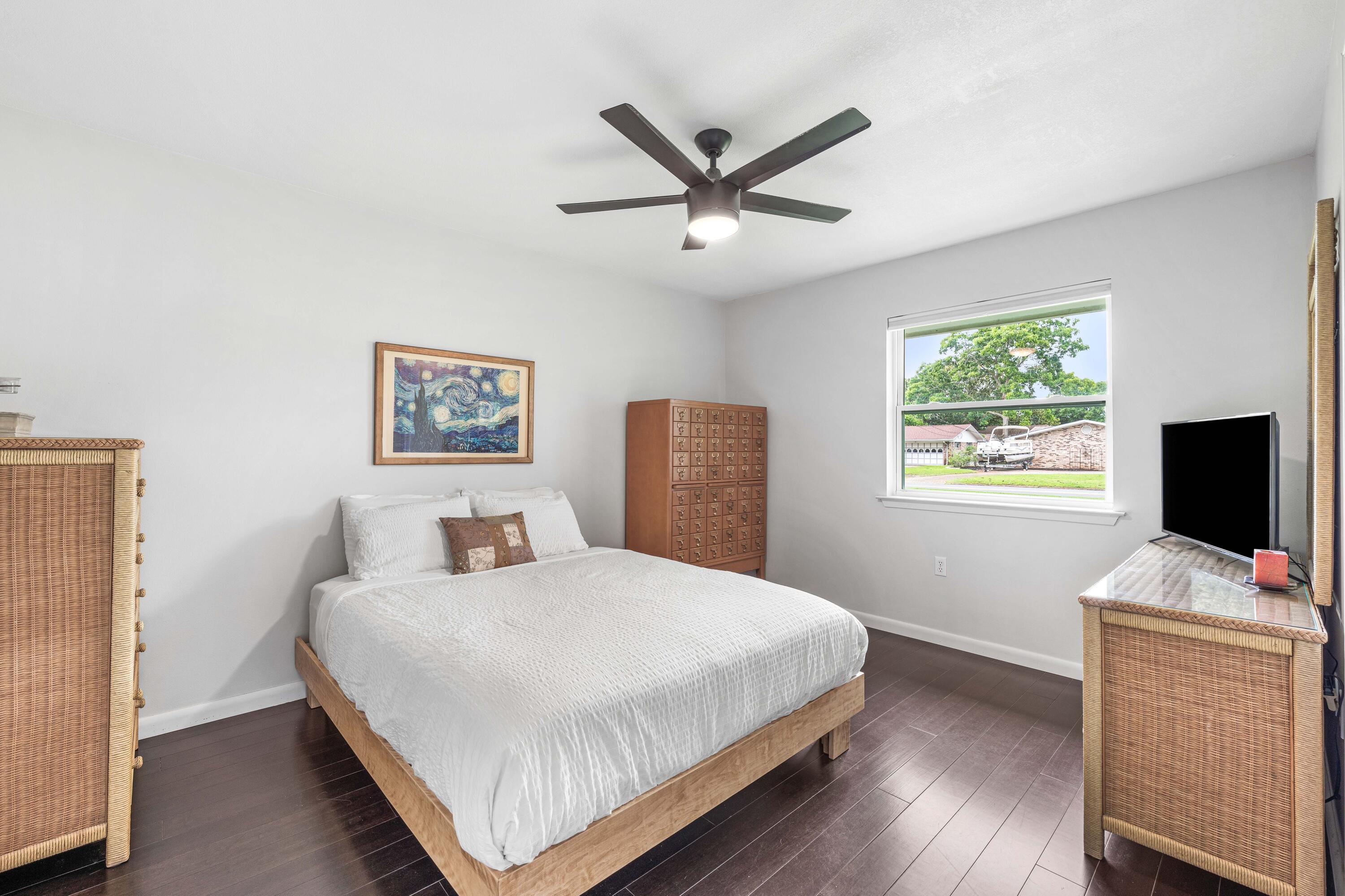 69 Country Club Road Shalimar, FL 32579 - Photo 30 of 53 69 Country Club-7