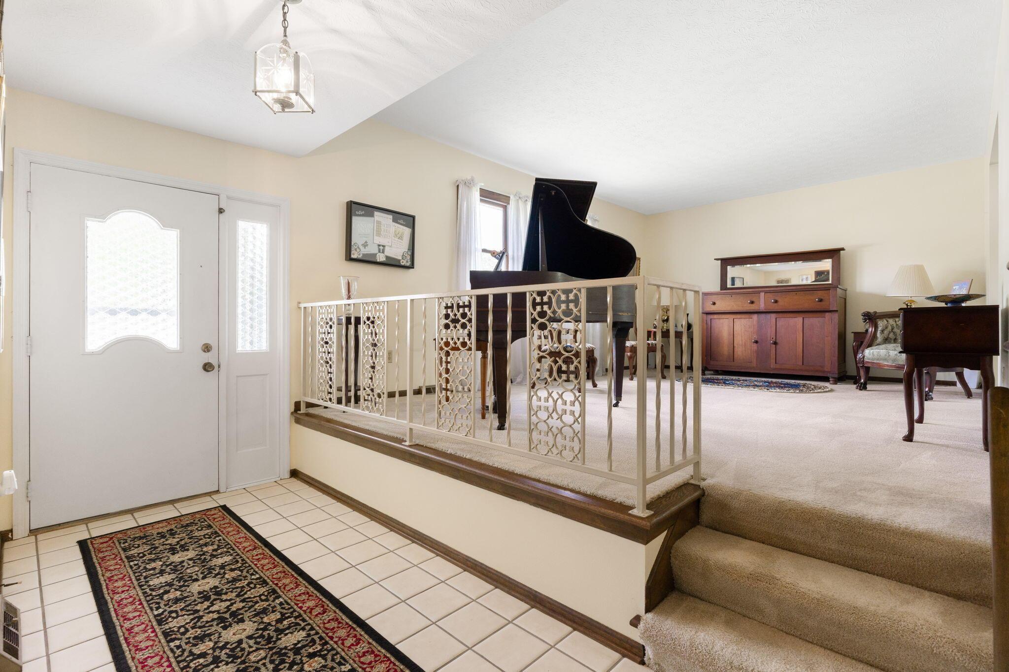5478 Larkwood Road Columbus, OH 43229 - Photo 4 of 50 5478 Larkwood Rd (Interior)-1