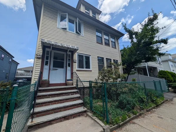 $2,700 | 51 Bailey Road, Unit 51, Somerville, MA 02145