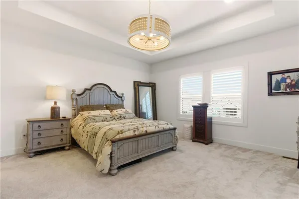 $689,900 | 1121 Southwest Brookside Court, Lee's Summit, MO 64064