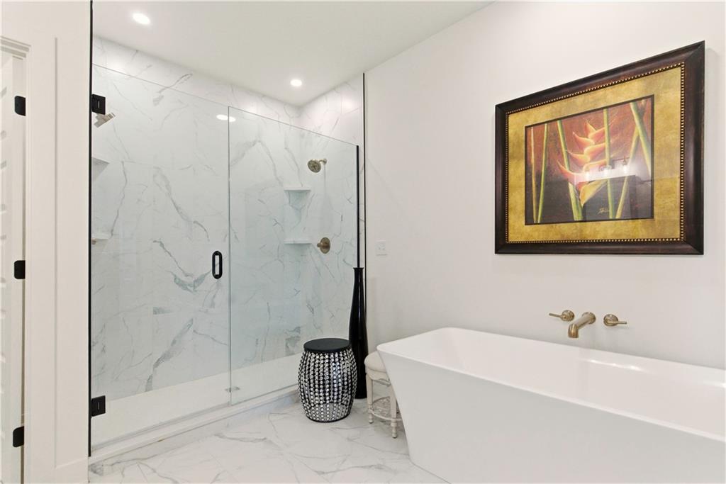 1121 Southwest Brookside Court Lee's Summit, MO 64064 - Photo 27 of 54