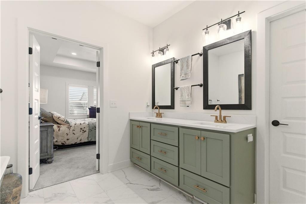 1121 Southwest Brookside Court Lee's Summit, MO 64064 - Photo 29 of 54