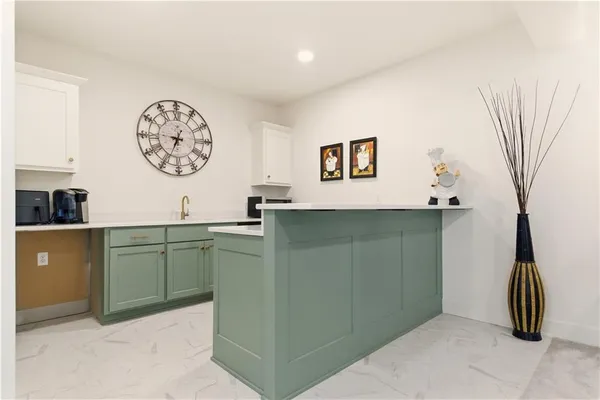 $689,900 | 1121 Southwest Brookside Court, Lee's Summit, MO 64064