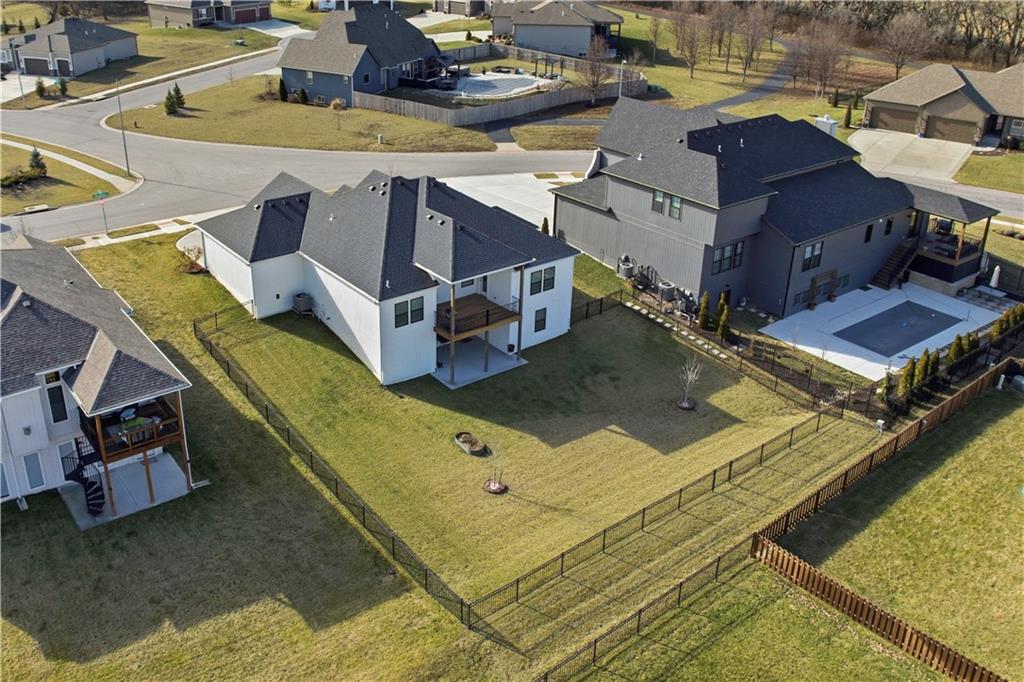 1121 Southwest Brookside Court Lee's Summit, MO 64064 - Photo 6 of 54