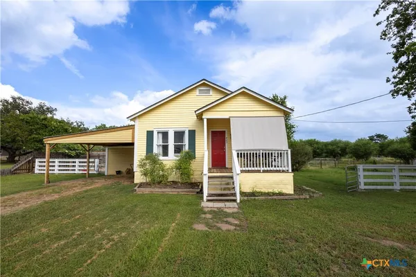 $169,000 | 423 Farm To Market 1447, Cuero, TX 77954