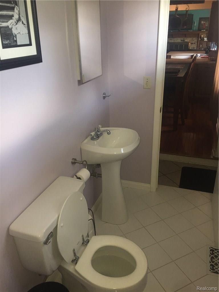 5141 Middleboro Road Grand Blanc, MI 48439 - Photo 26 of 55 IMG_1652.JPG