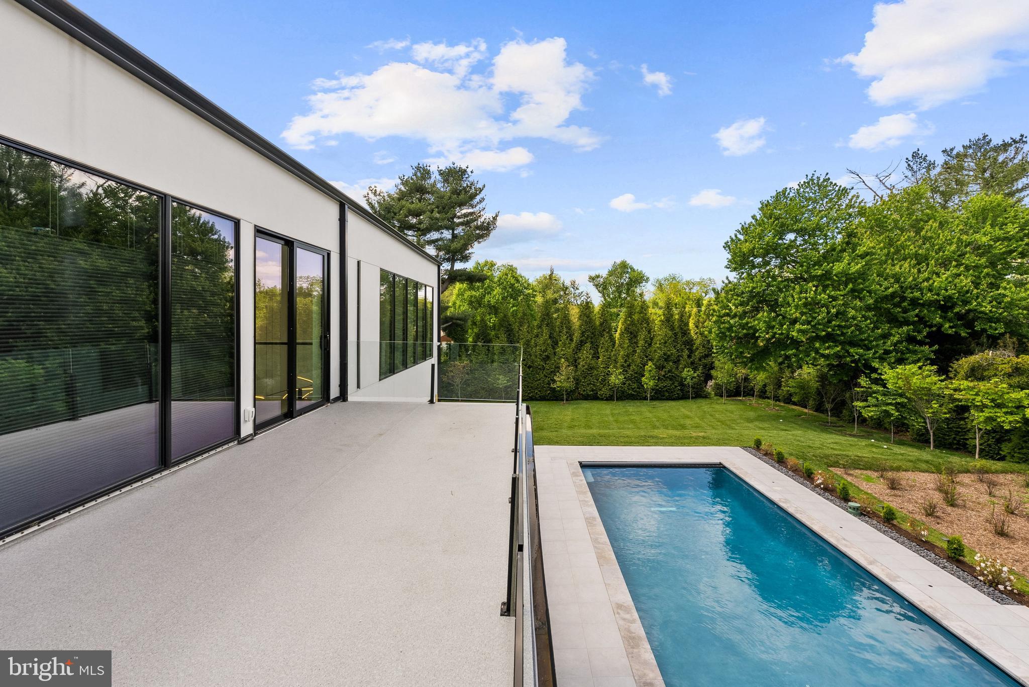 8970 Brook Road McLean, VA 22102 - Photo 30 of 41 Balcony