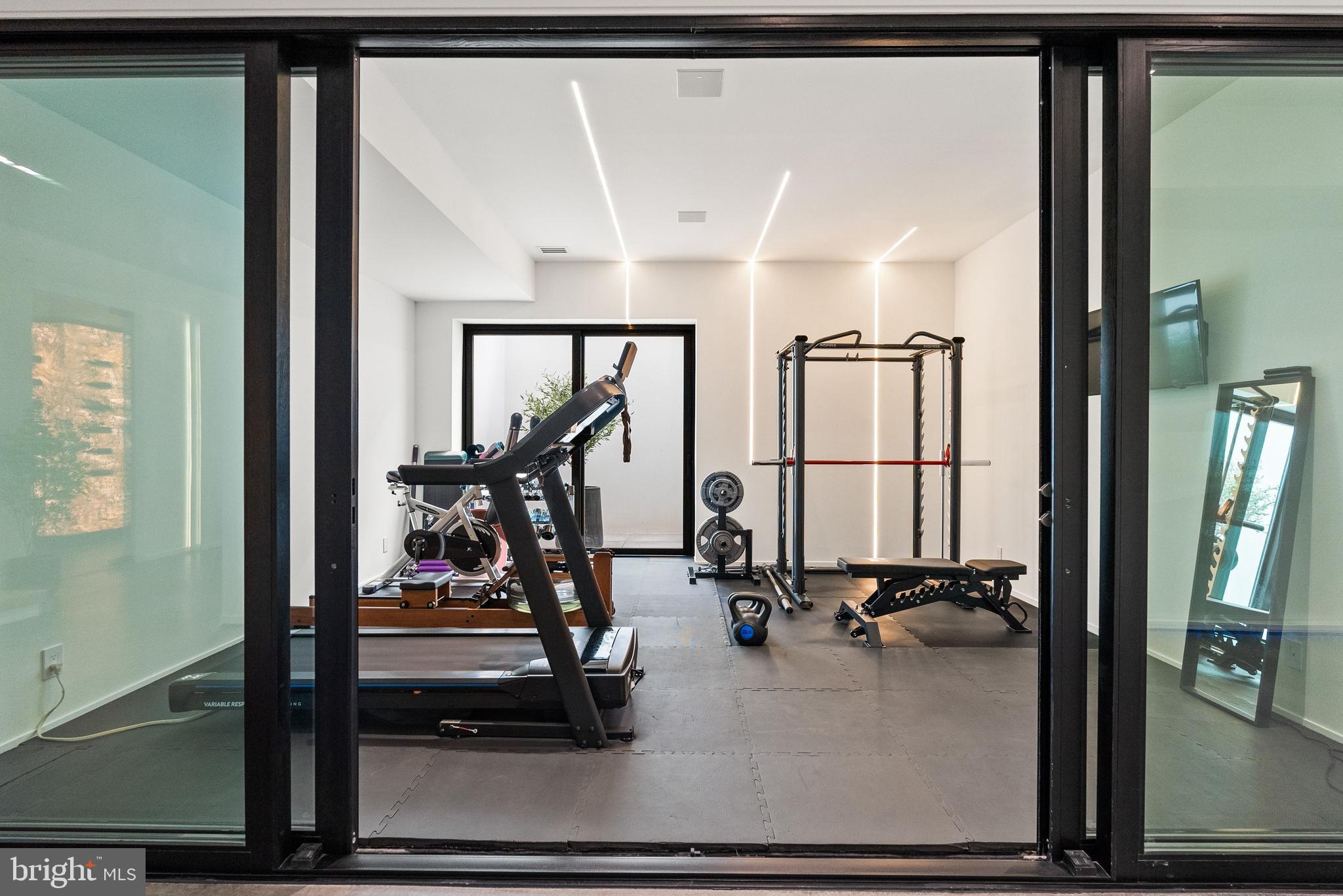 8970 Brook Road McLean, VA 22102 - Photo 38 of 41 Exercise Room