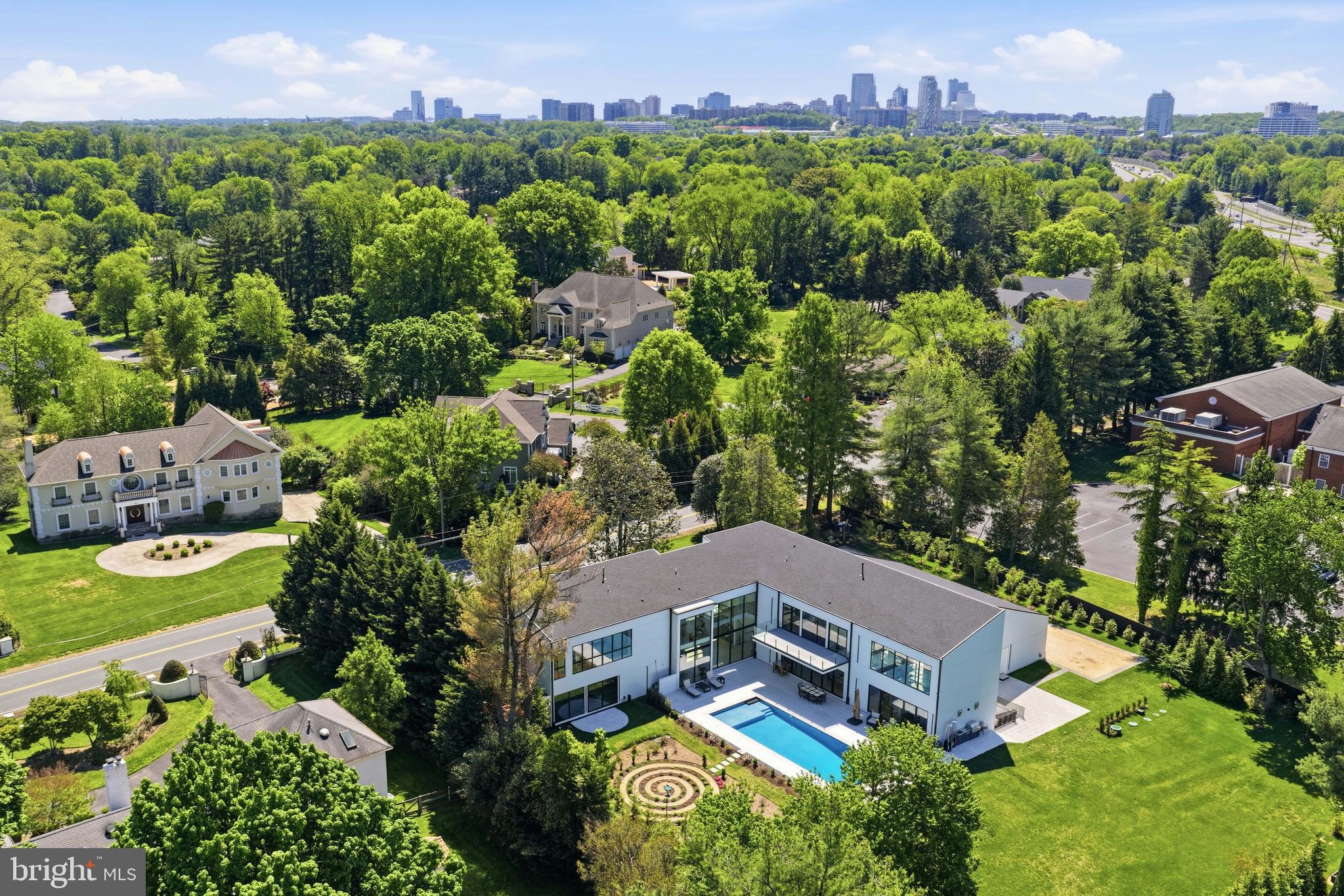 8970 Brook Road McLean, VA 22102 - Photo 6 of 41 Aerial View