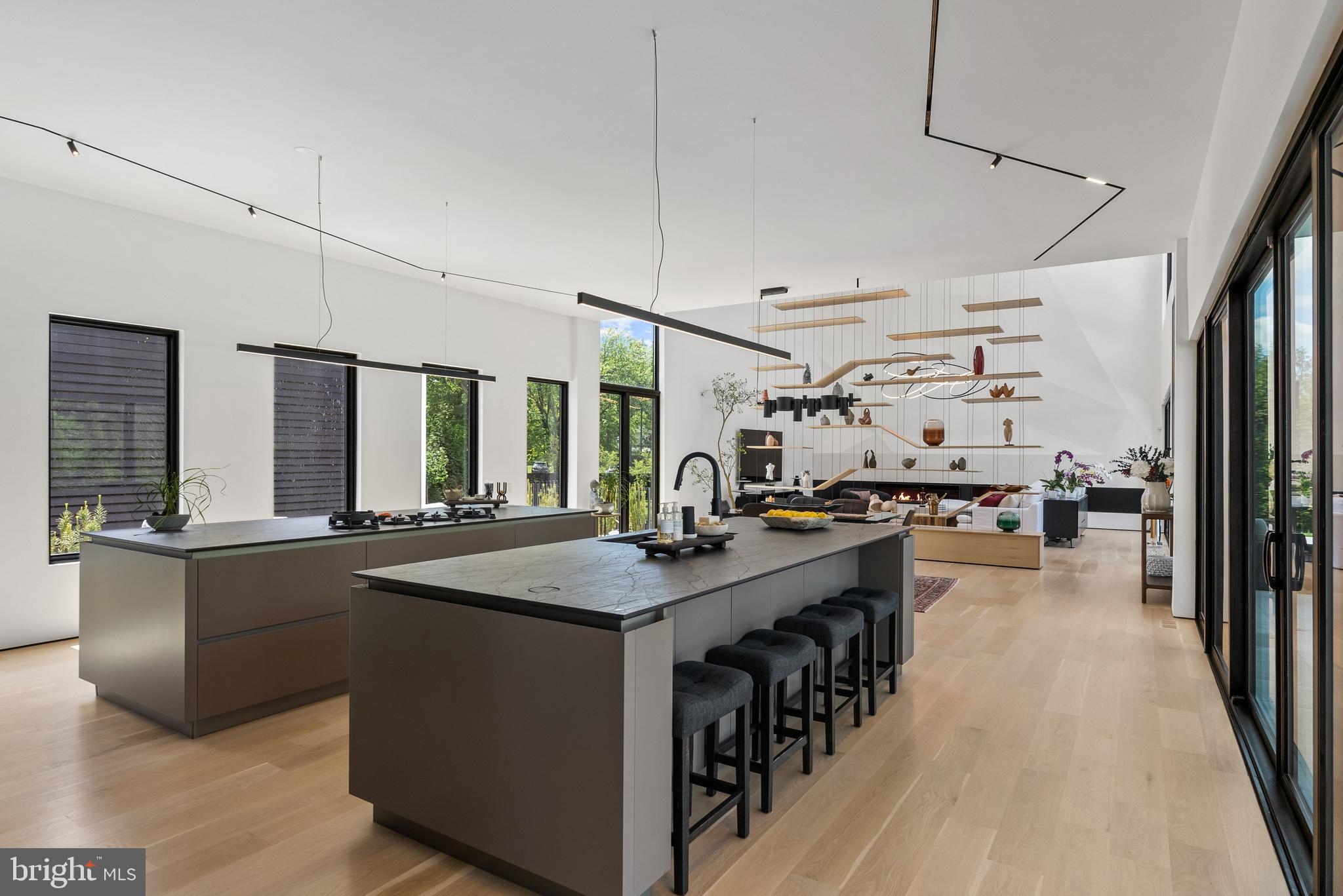 8970 Brook Road McLean, VA 22102 - Photo 10 of 41 Kitchen