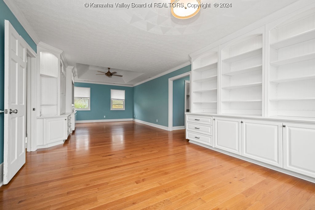 101 Lively Road South Charleston, WV 25309 - Photo 20 of 37 2 large walk-in closets.