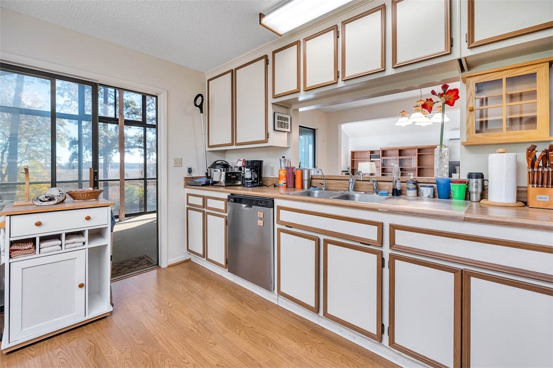 1156 Snows Lane Darien, GA 31305 - Photo 14 of 64